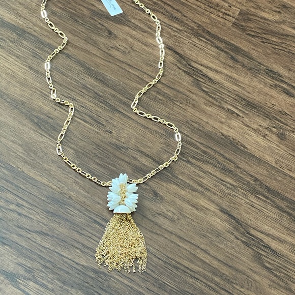 Beautiful necklace - Picture 4 of 8